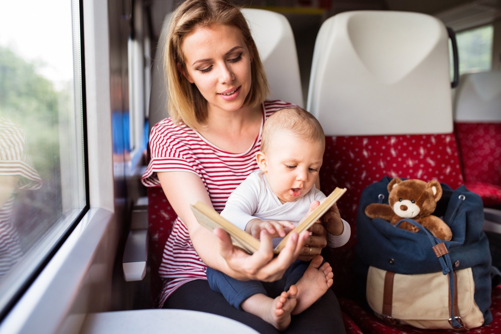 voyager-en-train-avec-bebe