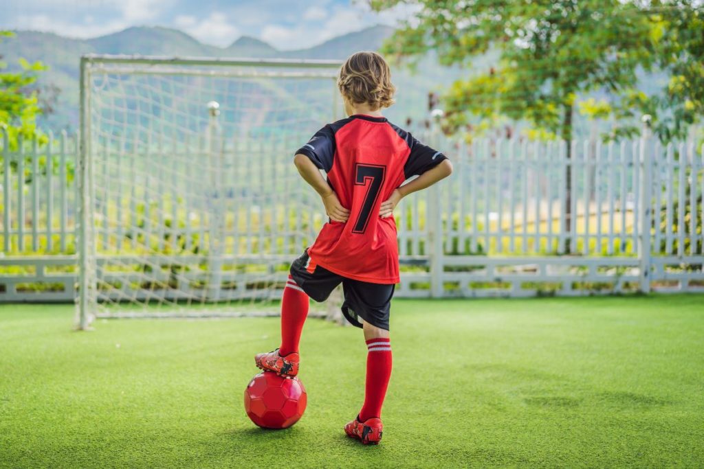 Cadeau foot garçons 10 ans : 8 idées qui vont lui plaire