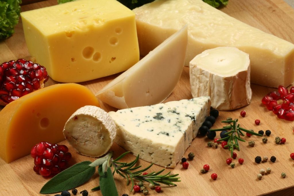 fromage-lait-de-vache-enceinte