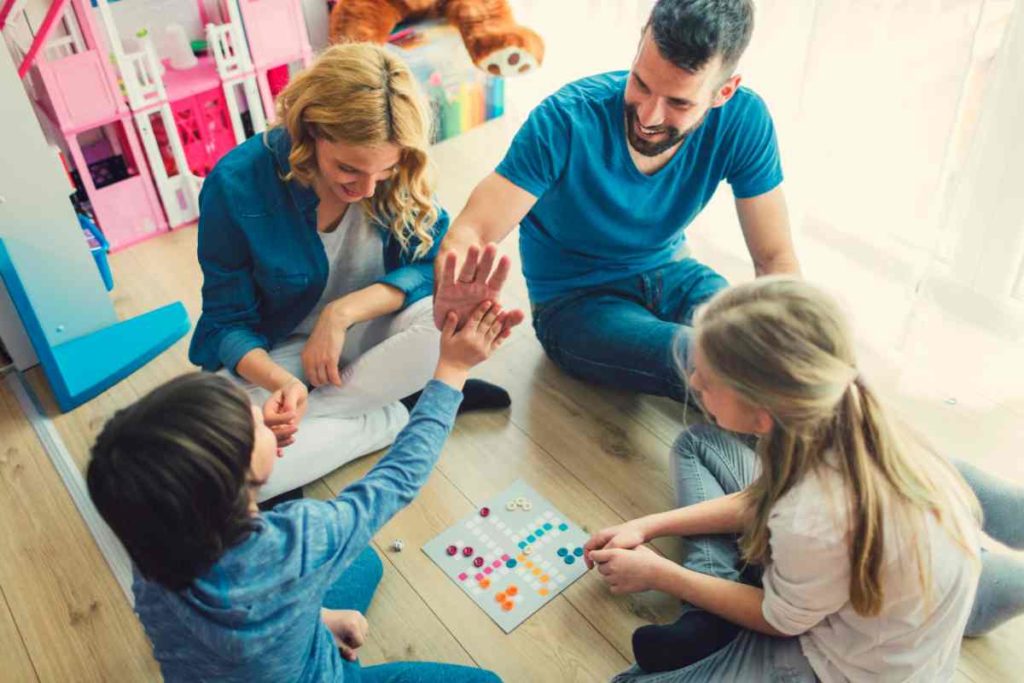 jeu-de-societe-en-famille