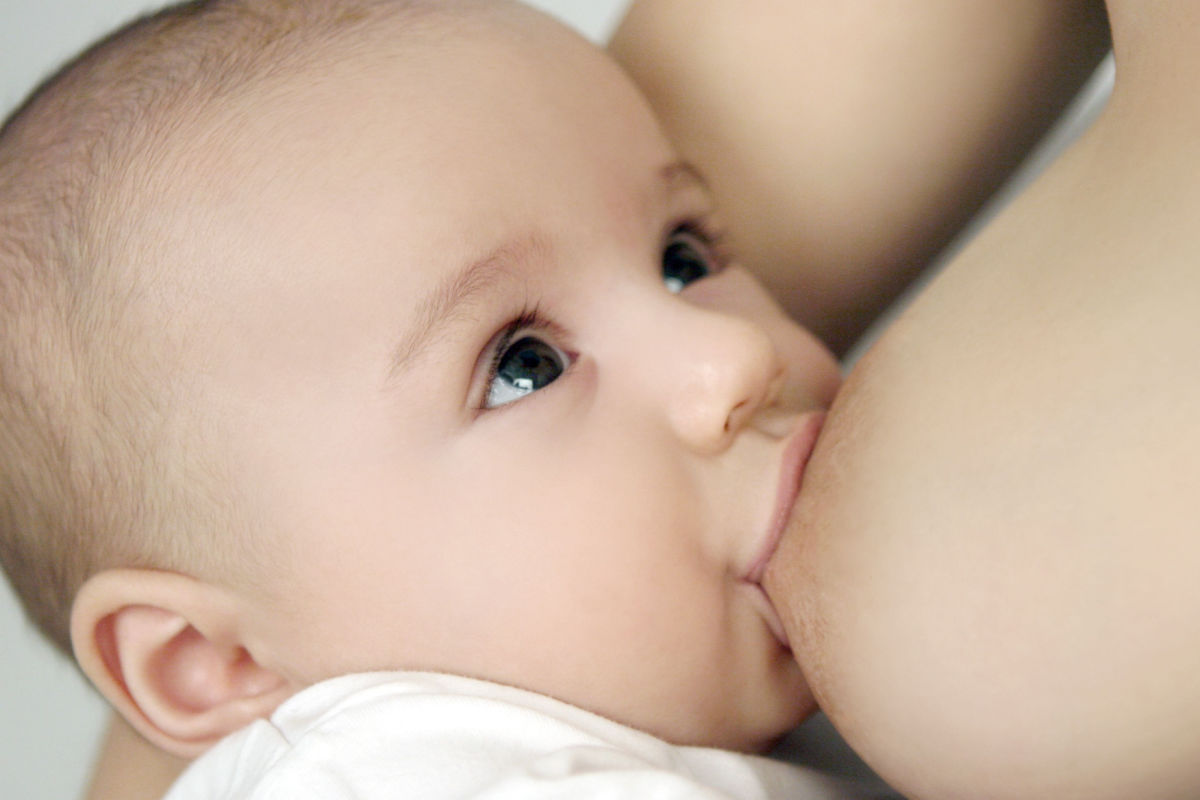 comment-faire-sortir-les-mamelons-pour-allaiter