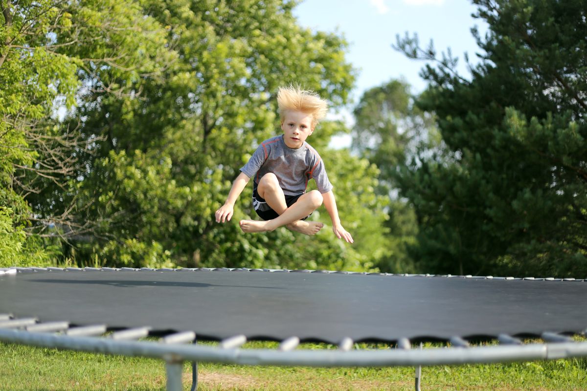 Trampoline à partir de quel âge ? Tout ce qu'il faut savoir